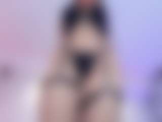 Live cam show with AmandaLourens - Cute on StripNow