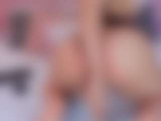 AmandaLourens's Live Sex Cam Show
