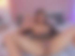 AmandaLourens's Live Sex Cam Show