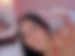 AmandaLourens's Live Sex Cam Show