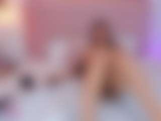 AmandaLourens's Live Sex Cam Show
