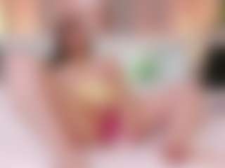 andrea-ferrer's Live Sex Cam Show