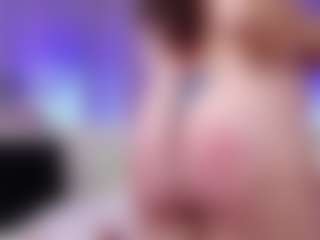 andrea-ferrer's Live Sex Cam Show