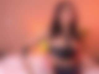 andrea-ferrer's Live Sex Cam Show