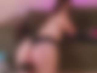 Live cam show with andrea-ferrer - College Curvy on Camsoda
