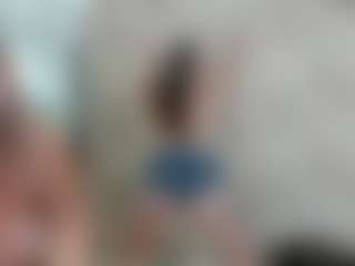 Live cam show with Bacardi-dee - Flashing on Camsoda