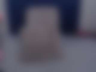 Spettacolo in cam dal vivo con brianamature2026 - New MILF su Camsoda