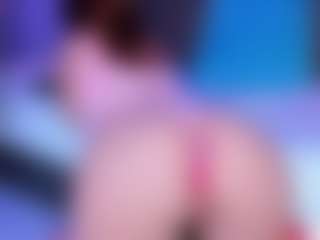 Live cam show with Elena Sanz - Deepthroat on slutload