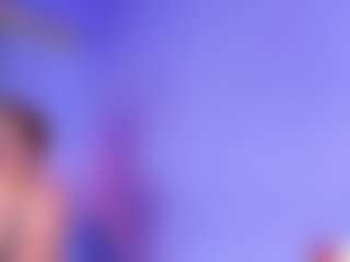 Live cam show with Elena Sanz - New Shaved Pussy on Stripli.com