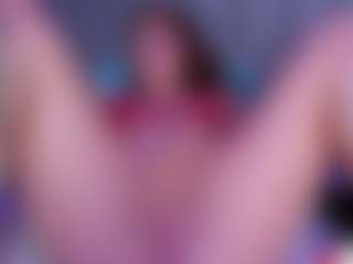 Live cam show with Elena Sanz - Athletic BBW on Camsoda