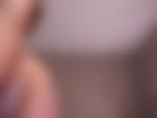 Lia's Live Sex Cam Show