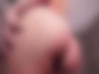 Lia's Live Sex Cam Show