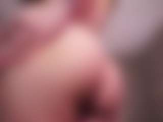 Lia's Live Sex Cam Show