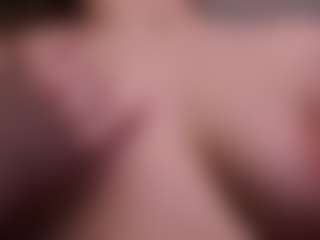 Lia's Live Sex Cam Show