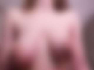 Lia's Live Sex Cam Show