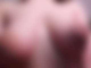 Lia's Live Sex Cam Show