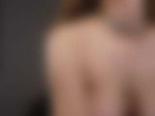 Lia's Live Sex Cam Show