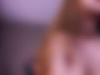 Lia's Live Sex Cam Show