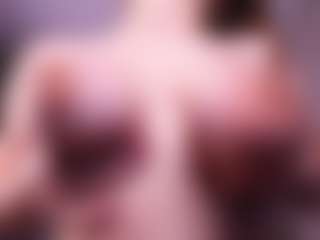 Lia's Live Sex Cam Show