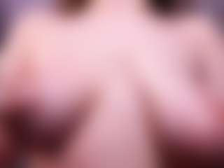 Lia's Live Sex Cam Show