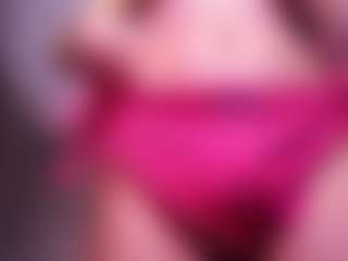 Lia's Live Sex Cam Show