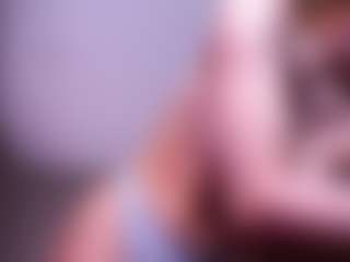 Live cam show with Lia - Athletic Spank on milfzrlive.com