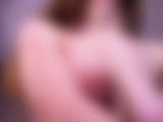 Live cam show with Lia - Deepthroat on chickslive.net