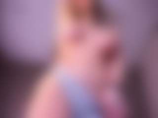 Live cam show with Lia - Dildo Brown Hair on iamadamtest123.com