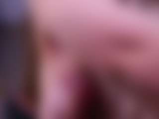Live cam show with Lia - Dildo Brown Hair on LiveSexCams6