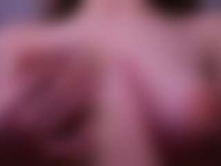 Live cam show with Lia - Lovense Brown Hair on LiveSexCams6