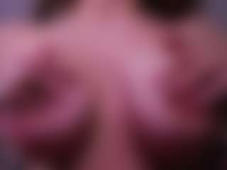 Lia's Live Sex Cam Show