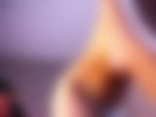 Live cam show with Lia - Blowjob on sexylivex.com