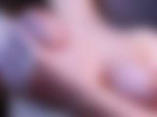 Live cam show with Lia - Joi on xxxlivecams.org