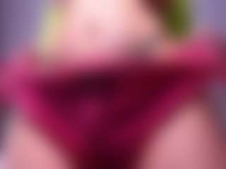 Live cam show with Lia - Butt Plug on luckytryst.com