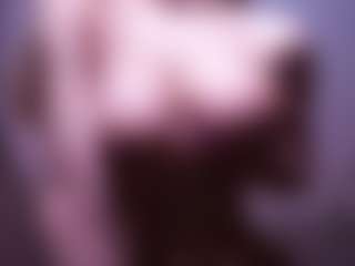Live-Cam-Show mit Lia - Dildo Or Vibrator auf Camsoda