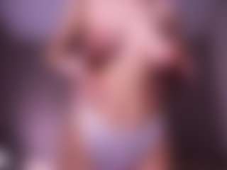 Lia's Live Sex Cam Show