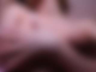 Live cam show with Lia - Upskirt on CamClone