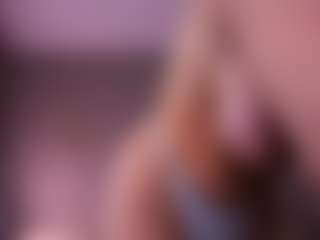 Live cam show with Lia - Upskirt on Hubzter Live