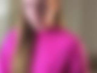 Live cam show with Amelia - Flashing on Big Tits