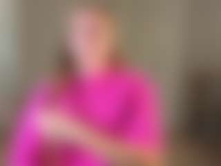 Live cam show with Amelia - Strapon on Latina Girls