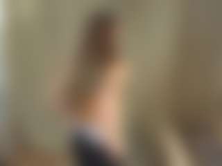 Amelia's Live Sex Cam Show