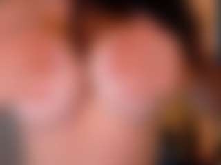 Live cam show with Miss-Siennaa - Asian Mature on Camsoda