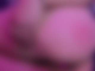 Live cam show with NAOMY - Average on Milfs Live