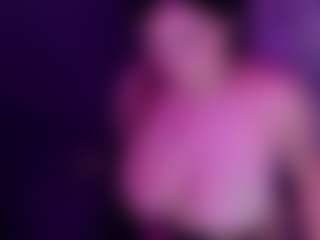 Live cam show with NAOMY - Flashing on Milfs Live