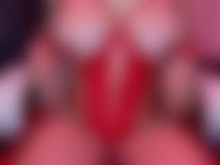 NAOMY's Live Sex Cam Show