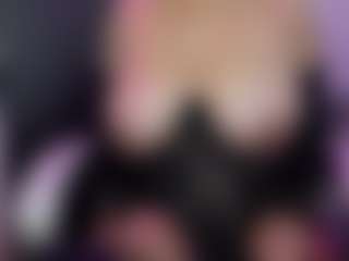 NAOMY's Live Sex Cam Show