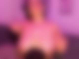 NAOMY's Live Sex Cam Show