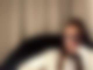 Live cam show with ShanonQasba - Bedroom Brown Hair on CamClone