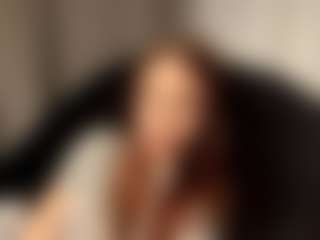 Live cam show with ShanonQasba - College on StripNow