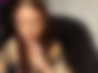ShanonQasba MILF webcam performer live streaming